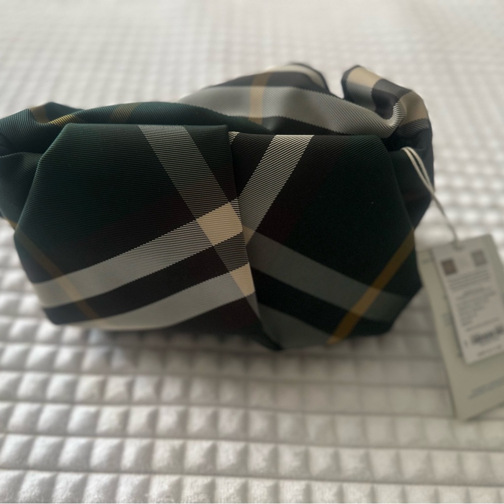 Burberry Rose Clutch - Picture 3 of 7